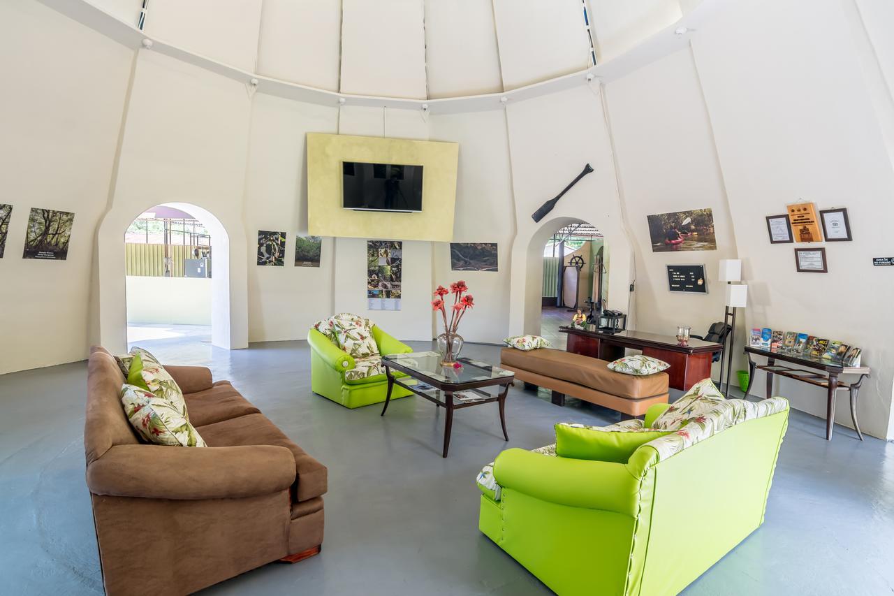 Kayak Lodge Damas Exteriör bild